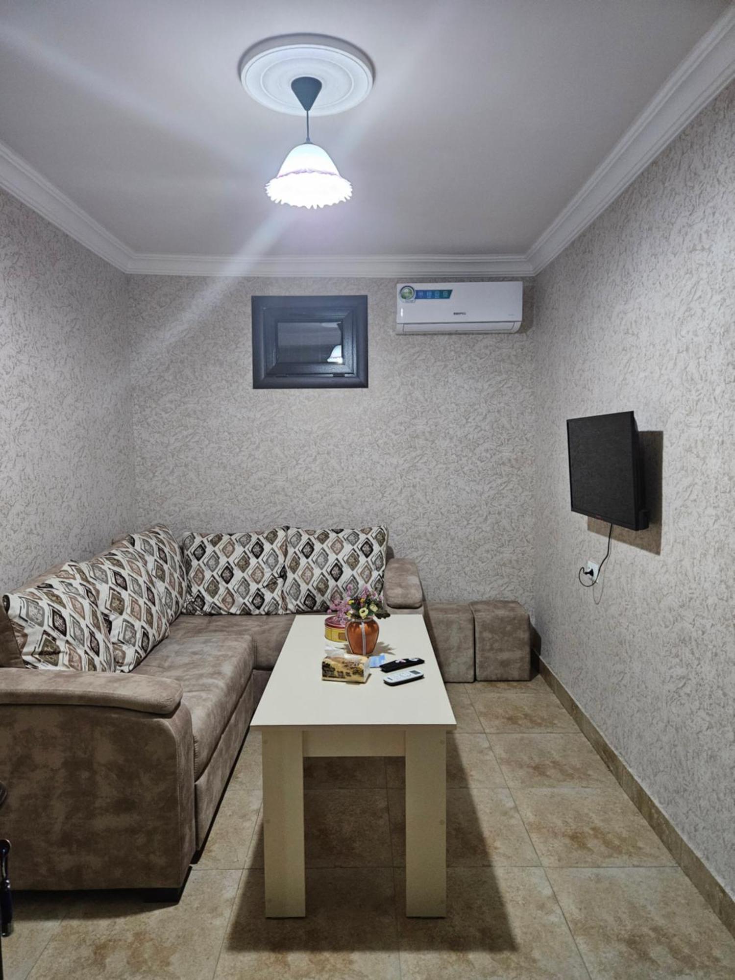 Galstyans Hotels Zvartnots Airport P'arak'ar エクステリア 写真