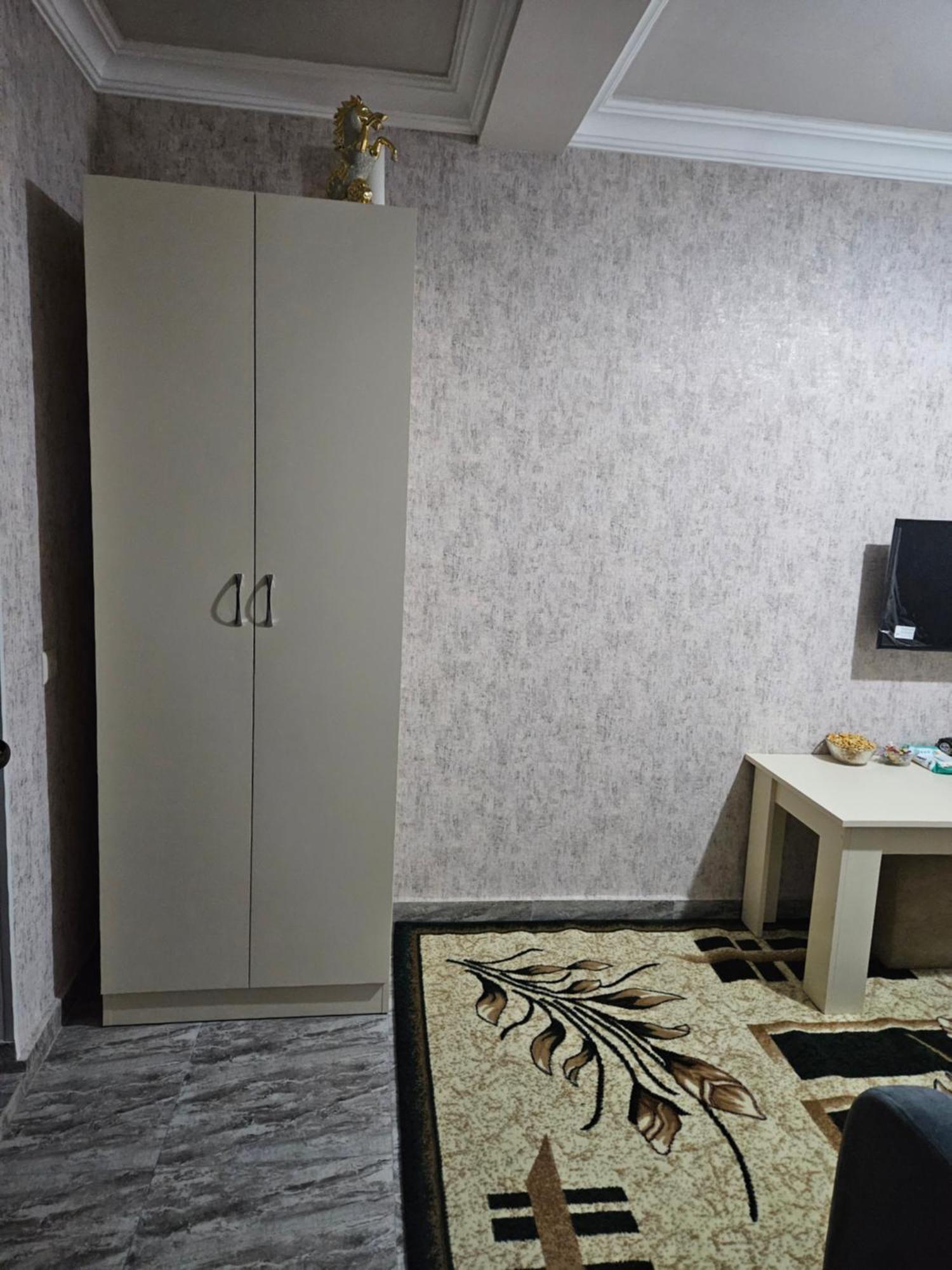 Galstyans Hotels Zvartnots Airport P'arak'ar エクステリア 写真