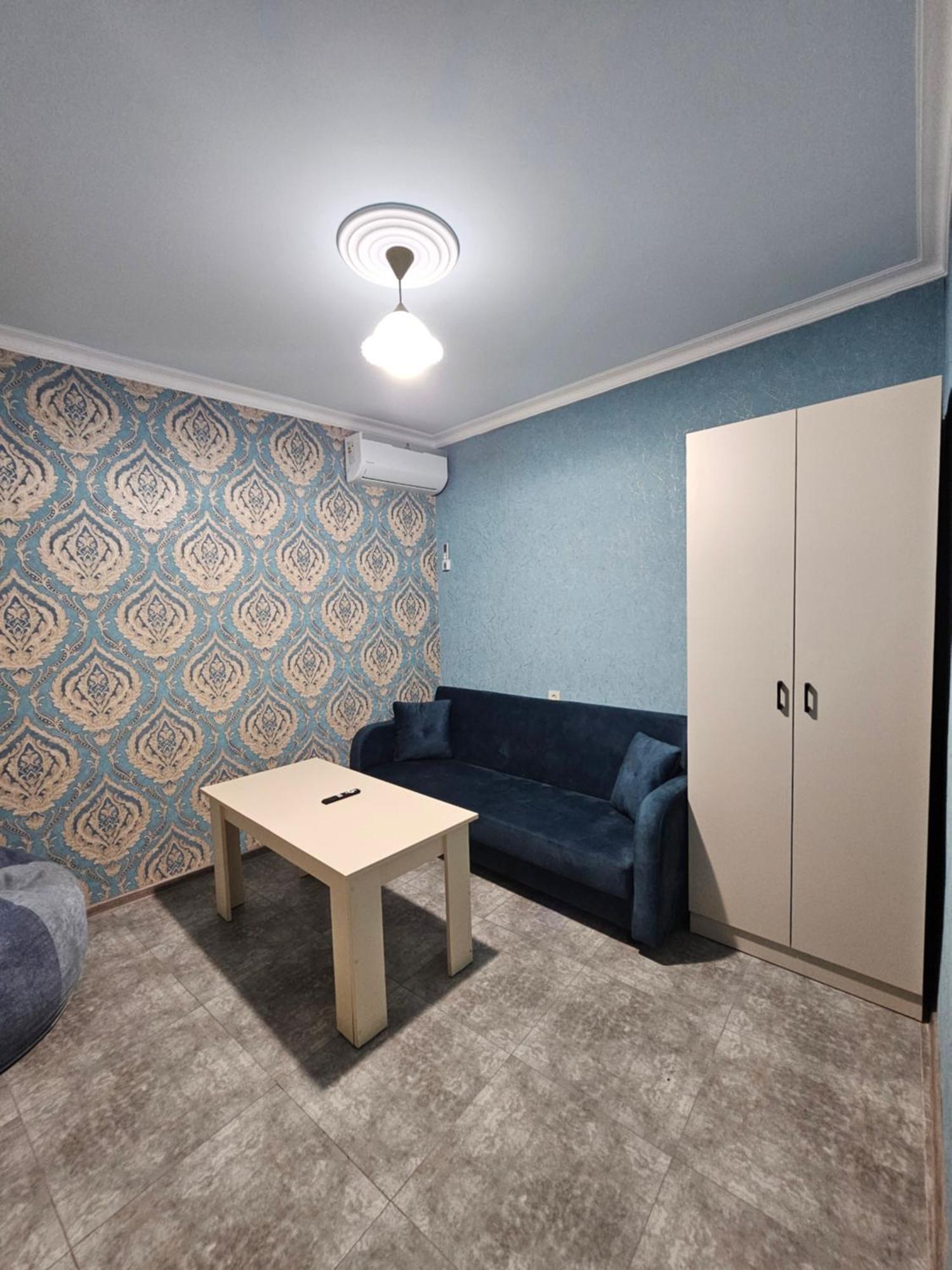 Galstyans Hotels Zvartnots Airport P'arak'ar エクステリア 写真